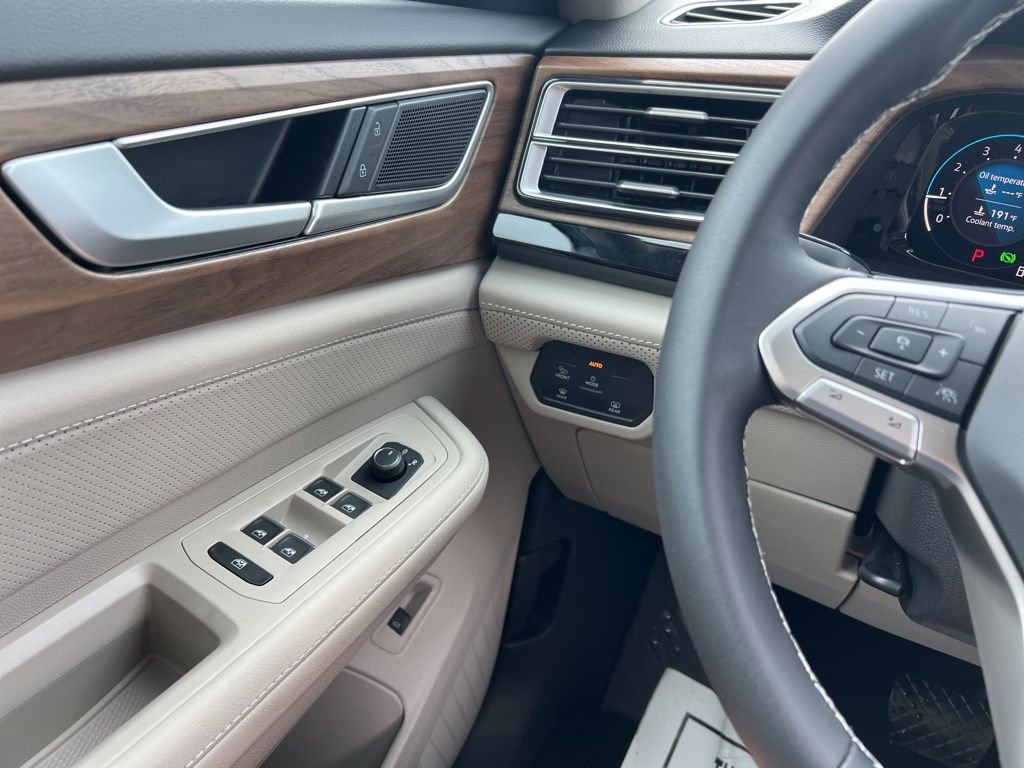 New 2026 Volkswagen Atlas SE image 18