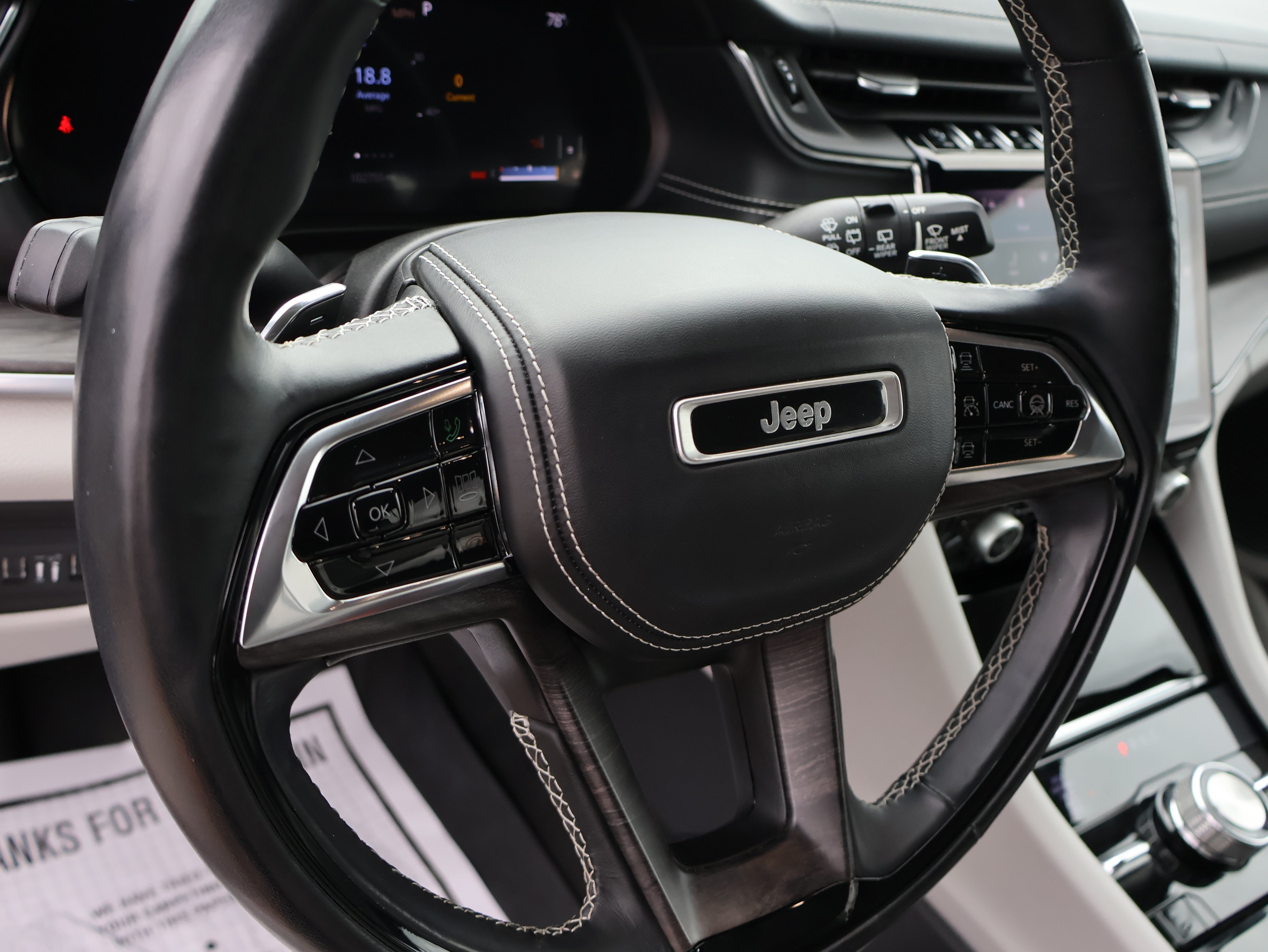 Used 2021 Jeep Grand Cherokee L Overland w/ Advanced Protech Group III AWD/4WD image 29