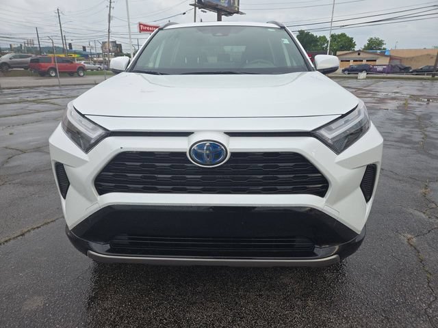 Used 2024 Toyota RAV4 SE AWD/4WD image 3