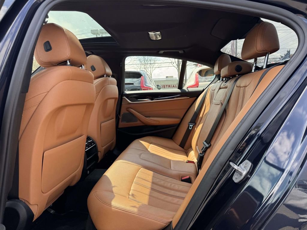 Used 2019 BMW 540i xDrive w/ Convenience Package AWD/4WD image 12