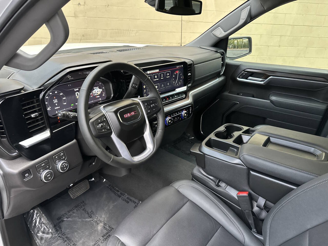 Used 2026 GMC Sierra 1500 SLT AWD/4WD image 10