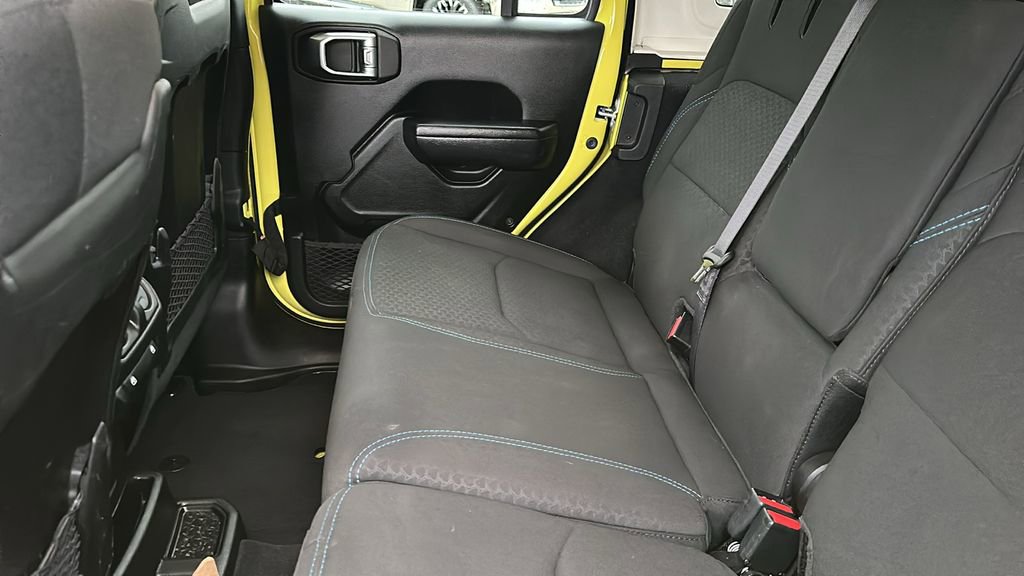 Used 2024 Jeep Wrangler Unlimited Rubicon 4xe image 31