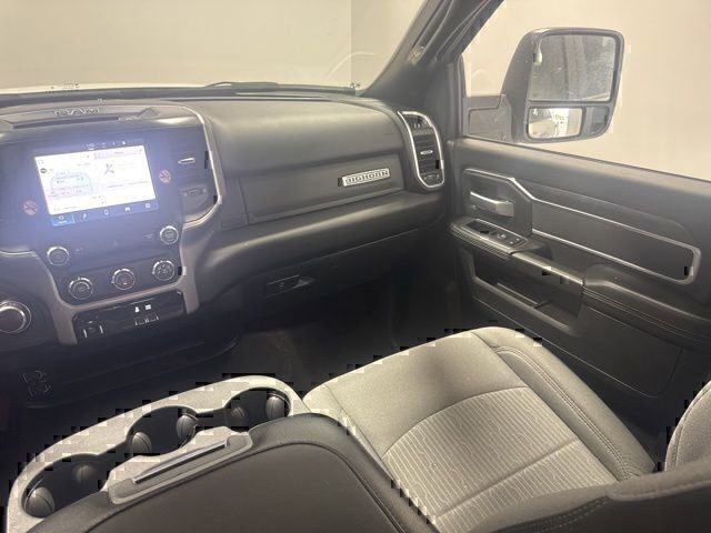 Used 2024 RAM 2500 Big Horn AWD/4WD image 19