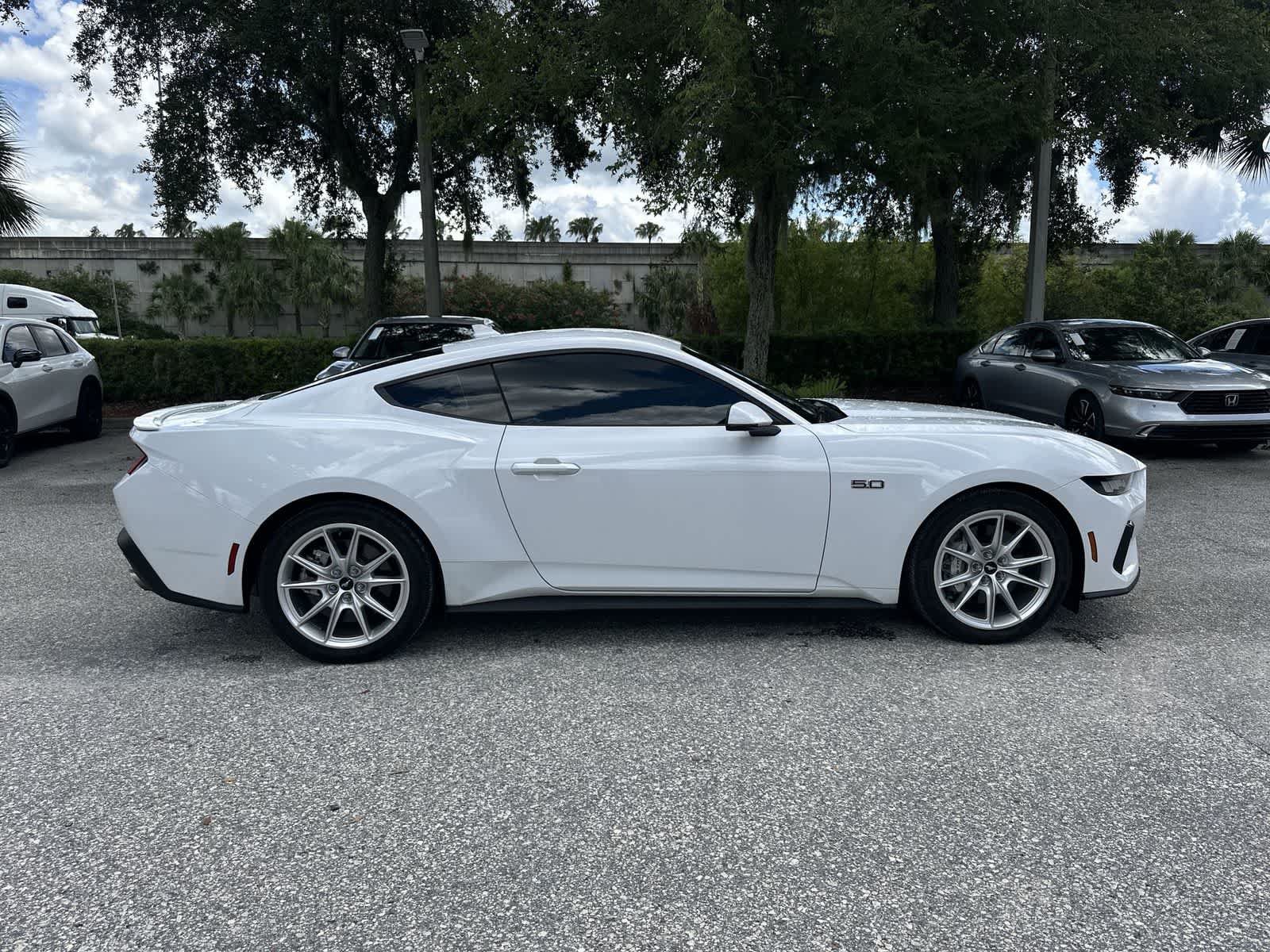 Used 2024 Ford Mustang GT Premium RWD image 7