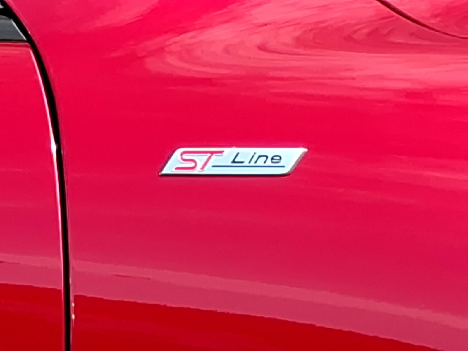 Certified 2023 Ford Escape ST-Line w/ Tech Pack #1 AWD/4WD image 10