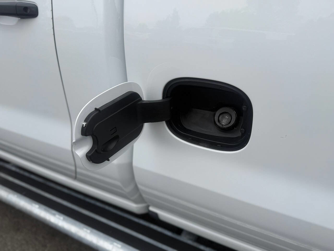 Used 2025 Chevrolet Silverado 1500 W/T RWD image 24