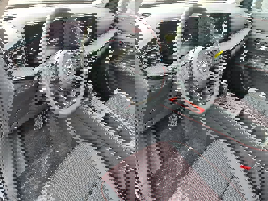 New 2026 Nissan Kicks SR w/ Cold Weather Package AWD/4WD image 10