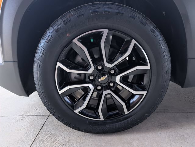 Used 2023 Chevrolet TrailBlazer ACTIV w/ Sun and Liftgate Package FWD image 25