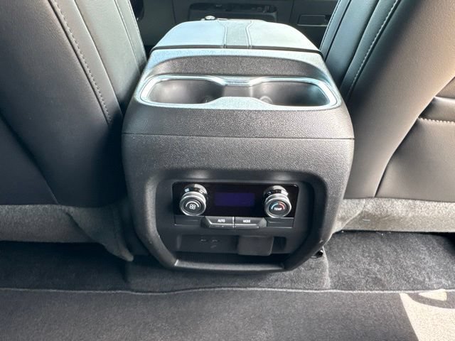 Used 2025 Buick Enclave Sport Touring w/ Power Package FWD image 25