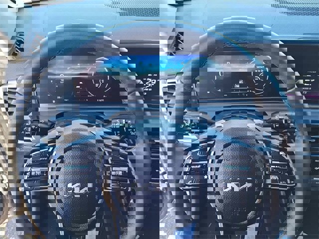 Used 2024 Kia Seltos EX image 10