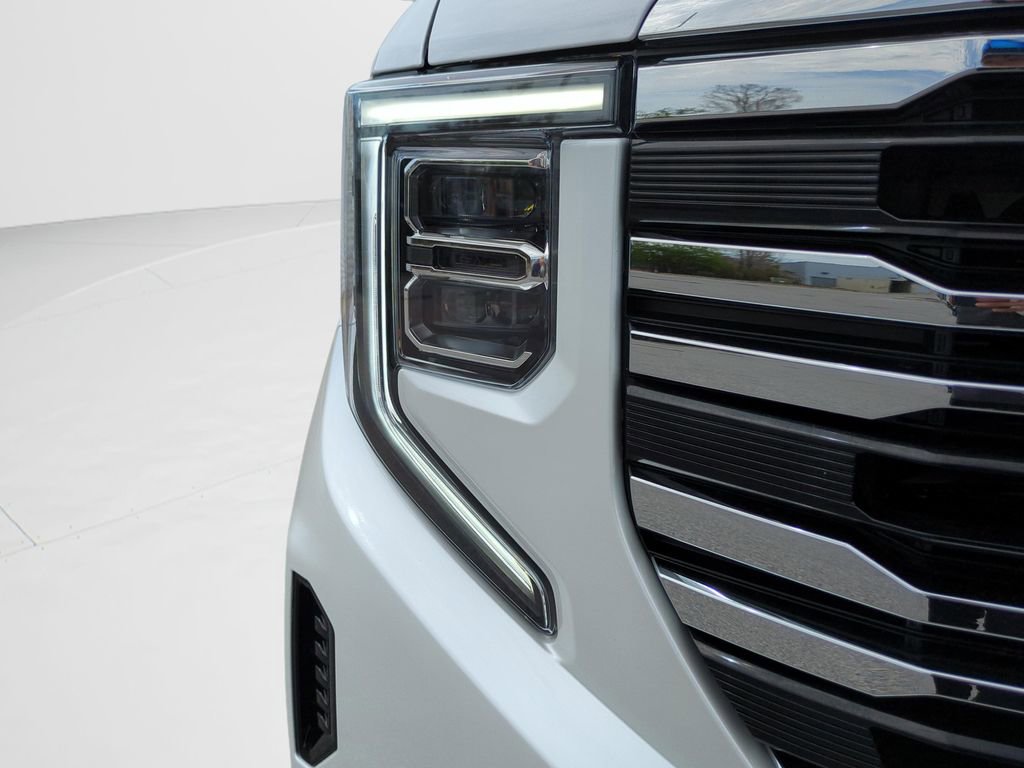 Used 2024 GMC Sierra 1500 SLT w/ SLT Premium Plus Package image 9