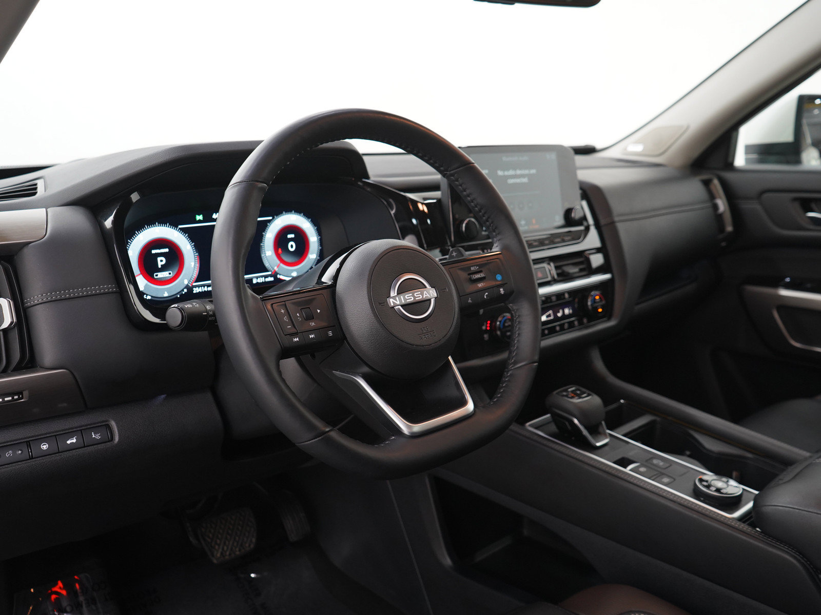 Used 2024 Nissan Pathfinder Platinum AWD/4WD image 29