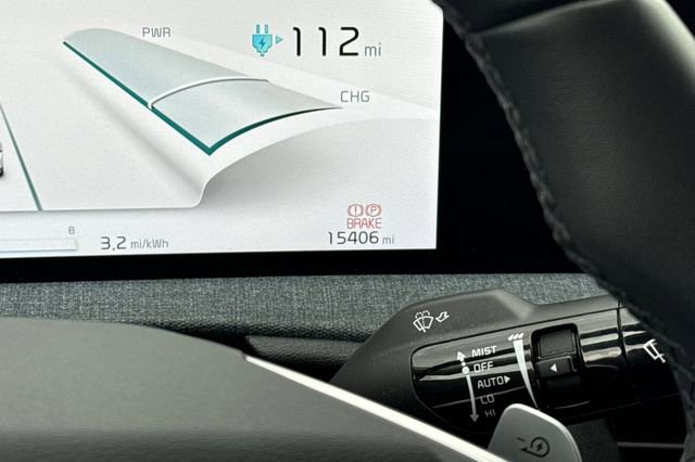 Certified 2024 Kia EV6 Wind RWD image 34