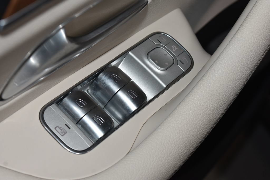 Used 2024 Mercedes-Benz GLE 350 4MATIC image 6