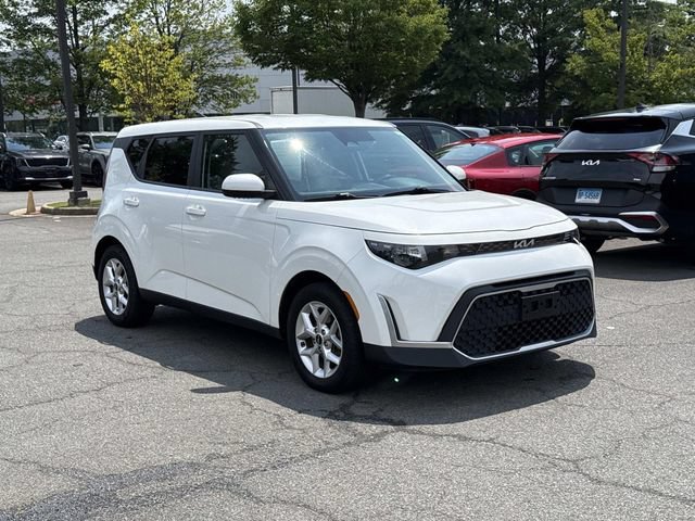 Used 2023 Kia Soul LX w/ LX Technology Package