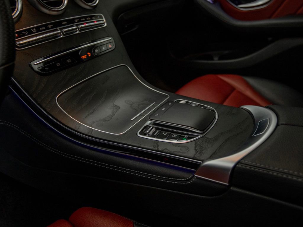 Used 2021 Mercedes-Benz GLC 300 4MATIC Coupe image 26