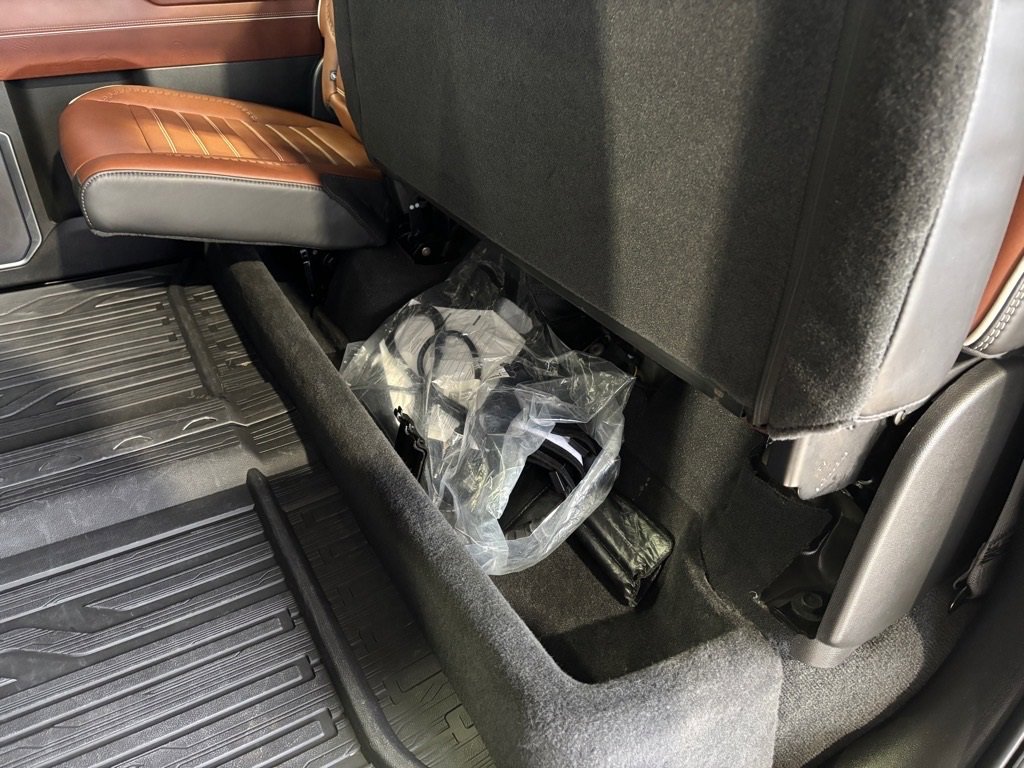 Used 2024 GMC Sierra 3500 Denali Ultimate image 12