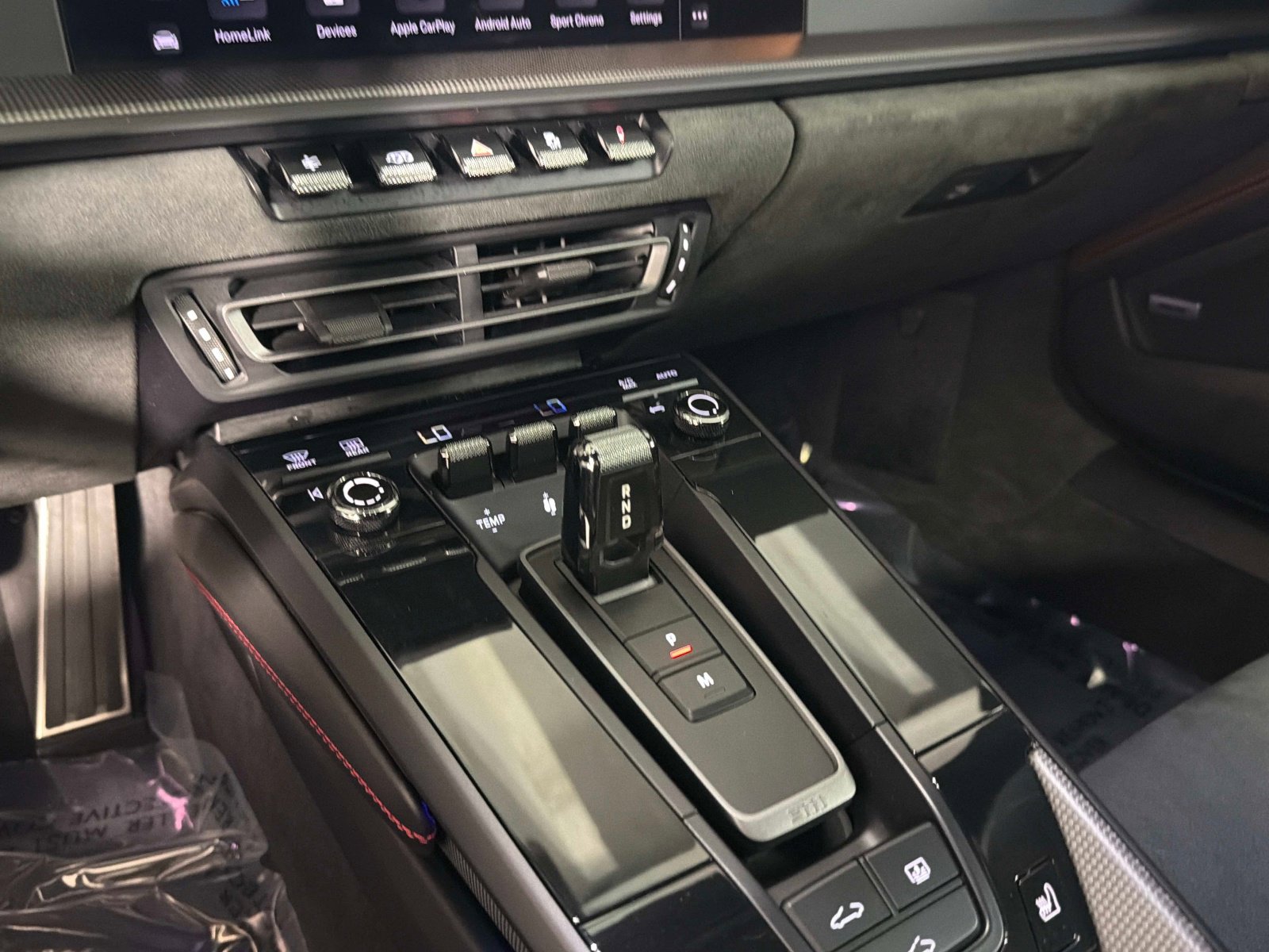 Used 2024 Porsche 911 Carrera 4 GTS image 36