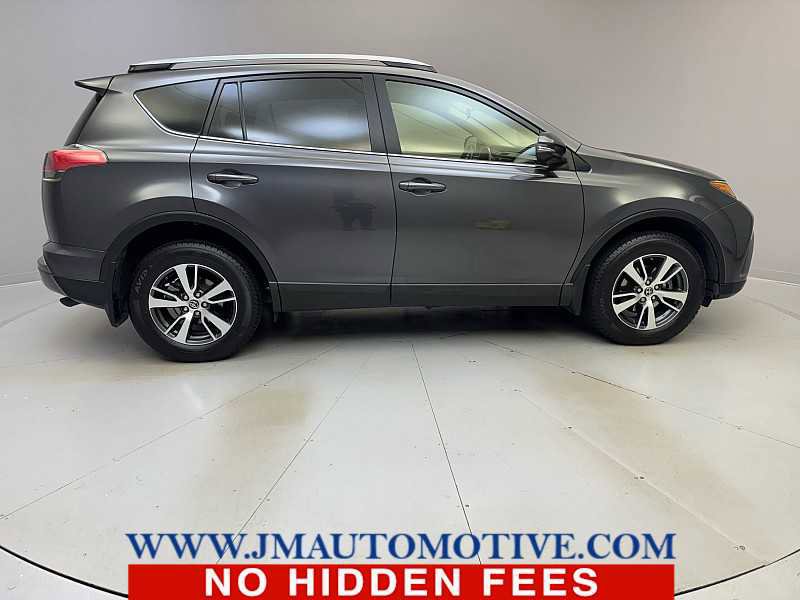 Used 2018 Toyota RAV4 XLE image 6