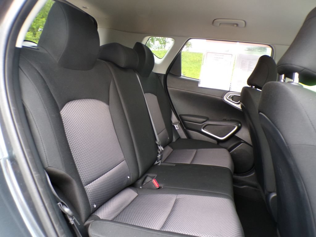 Used 2024 Kia Soul LX w/ Option Group 015 FWD image 16