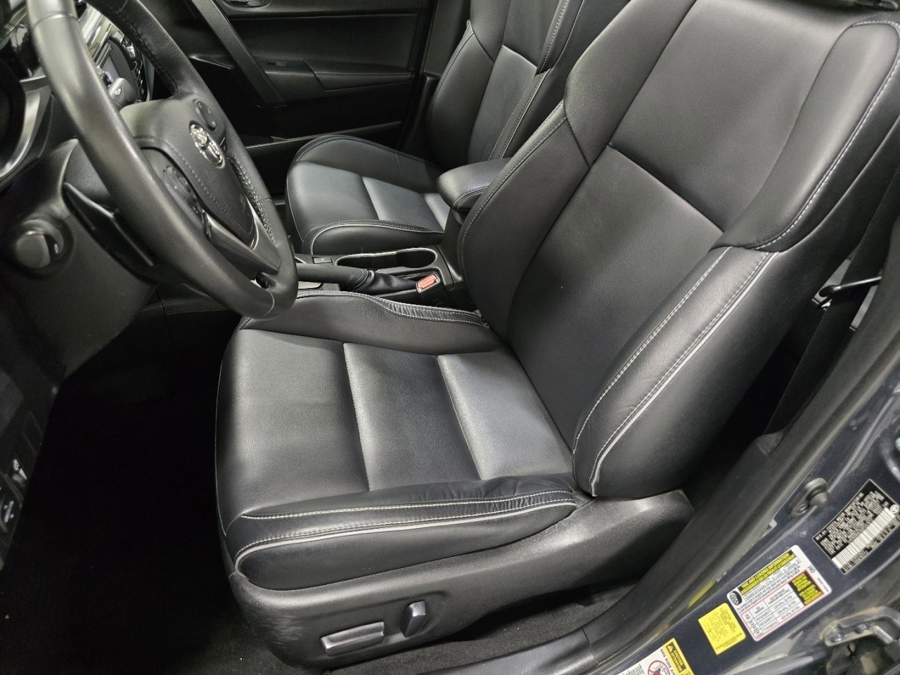 Used 2016 Toyota Corolla S Premium image 23