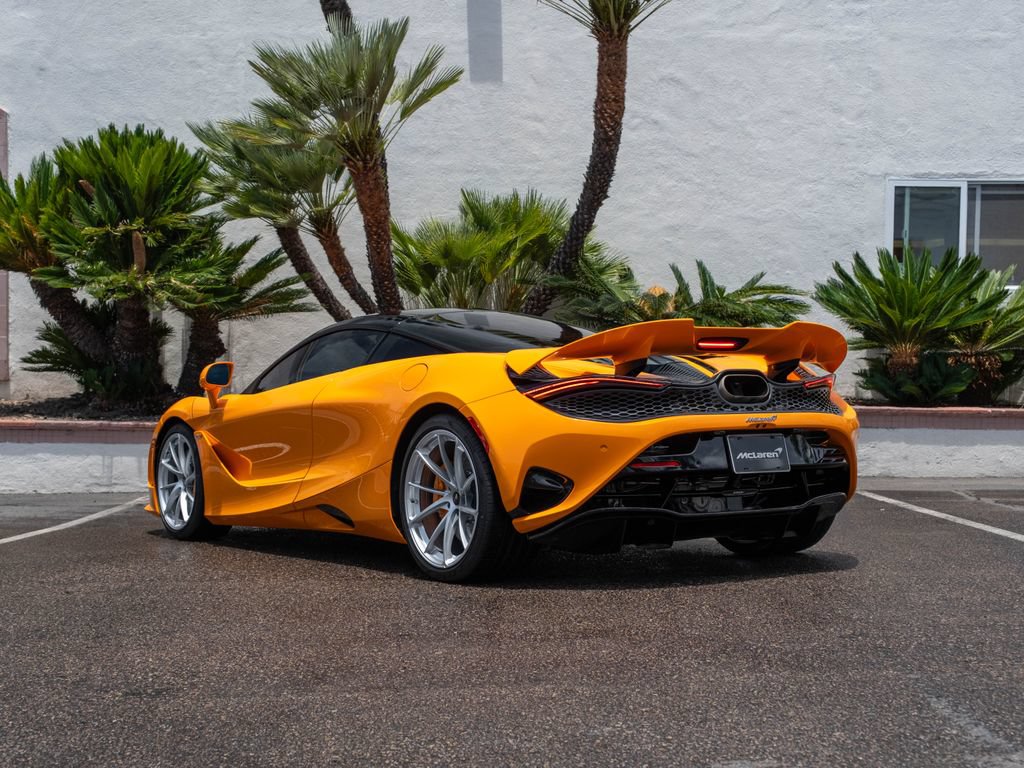 Used 2025 McLaren 750S RWD image 26