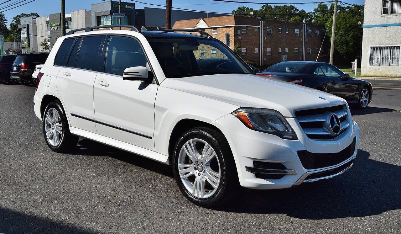 Used 2014 Mercedes-Benz GLK 350 4MATIC w/ Premium 1 Package image 10