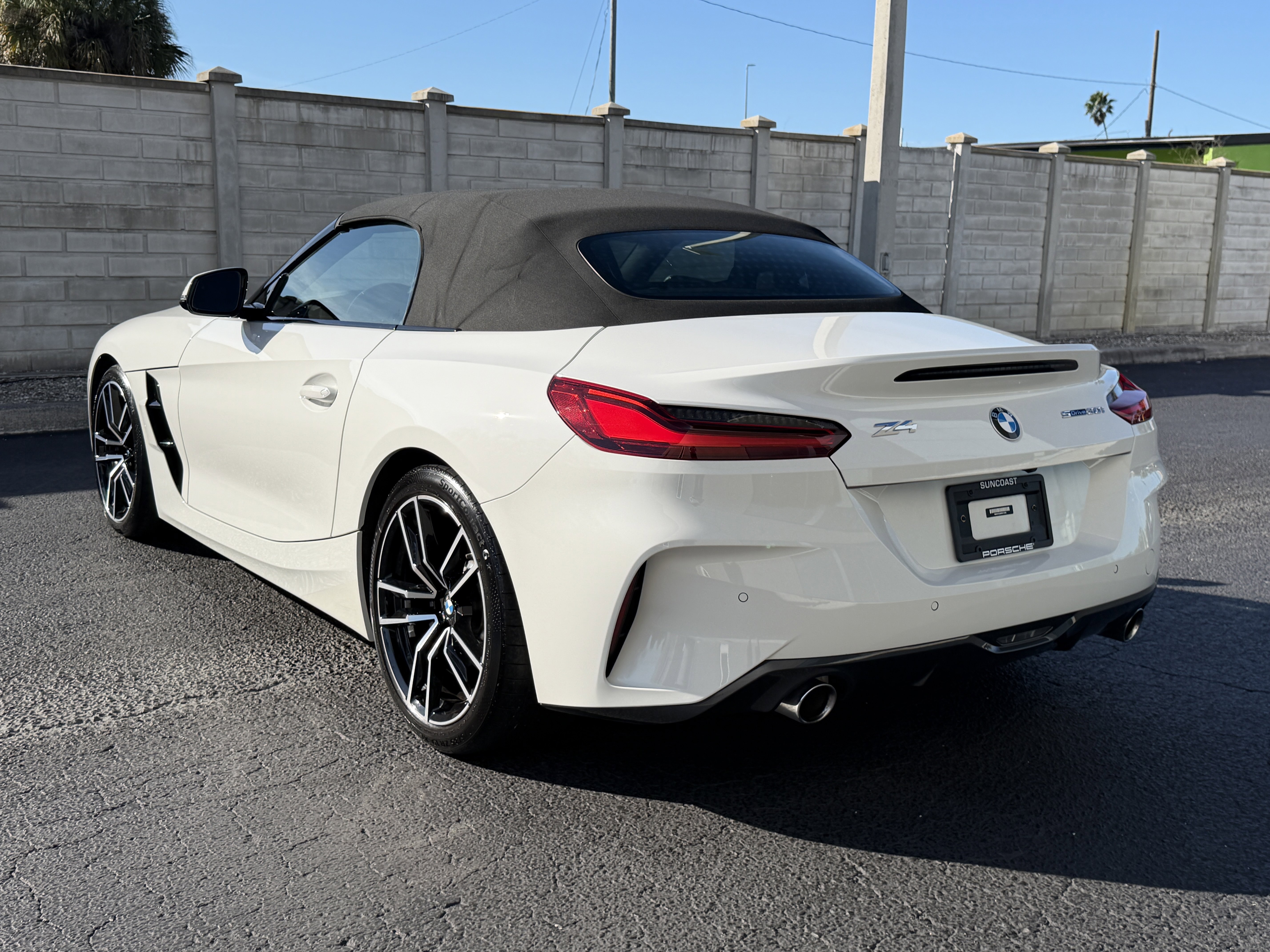 Used 2023 BMW Z4 sDrive30i w/ Driving Assistance Package image 3