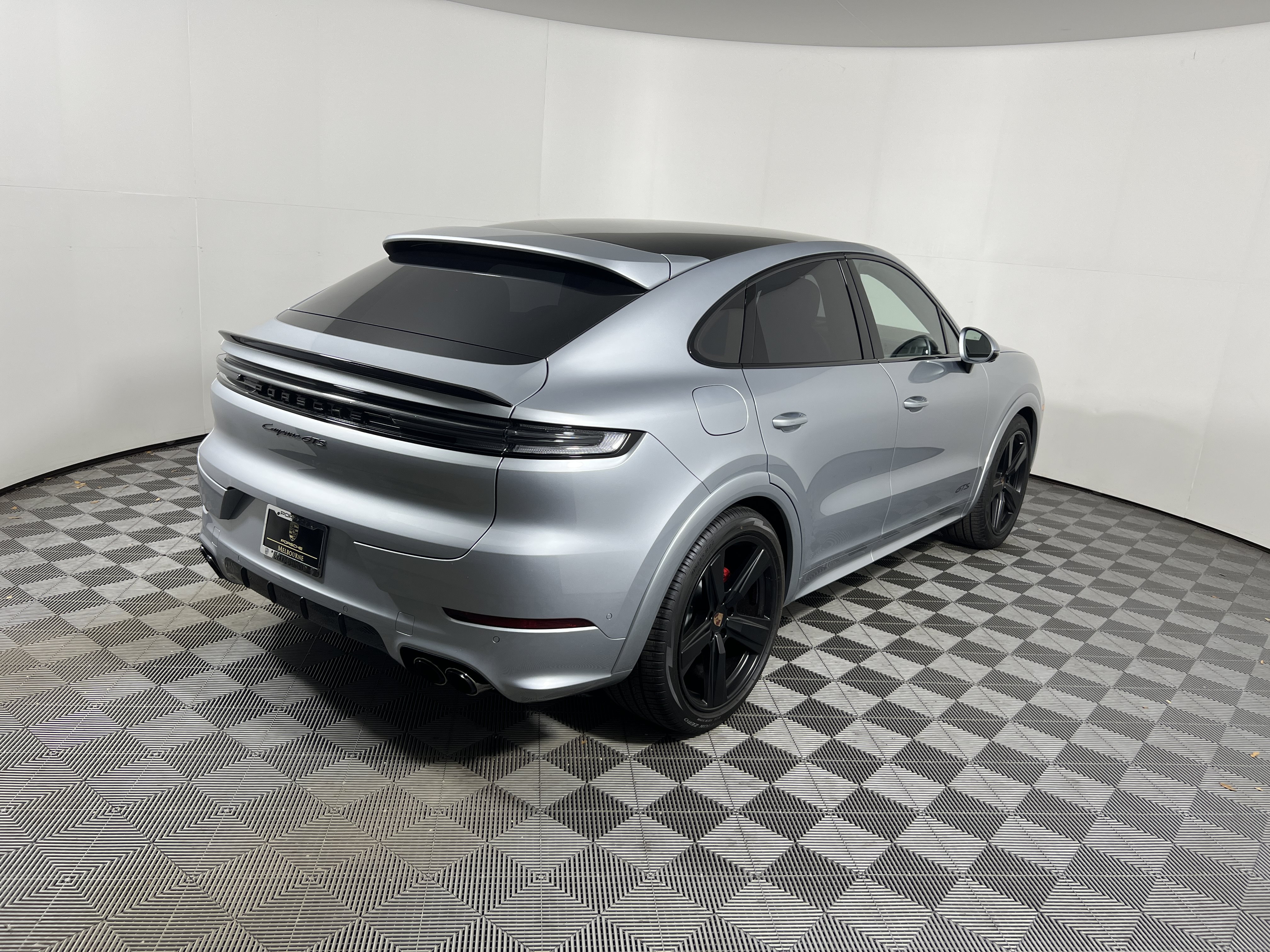Certified 2026 Porsche Cayenne GTS AWD/4WD image 7