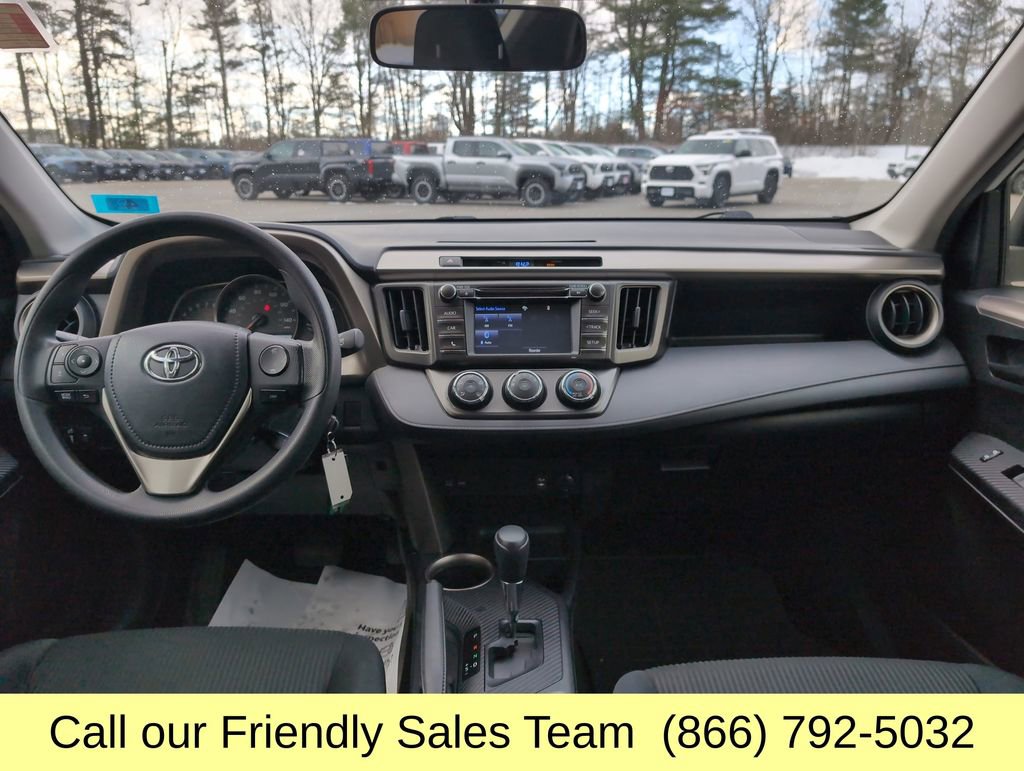 Used 2015 Toyota RAV4 LE image 15