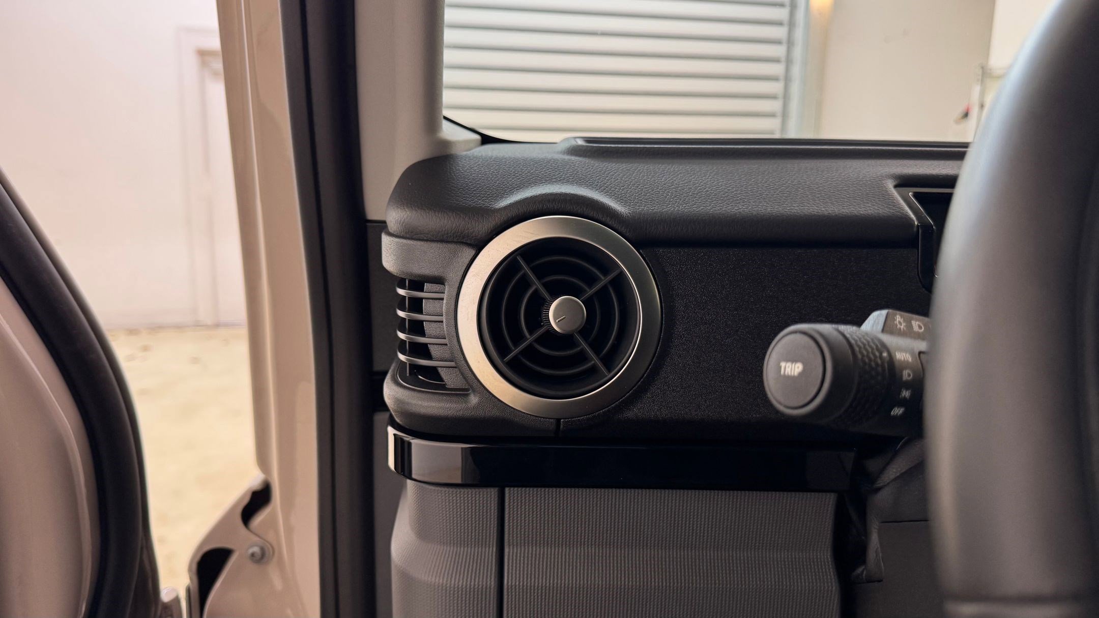 Used 2024 INEOS Grenadier Fieldmaster Edition image 33