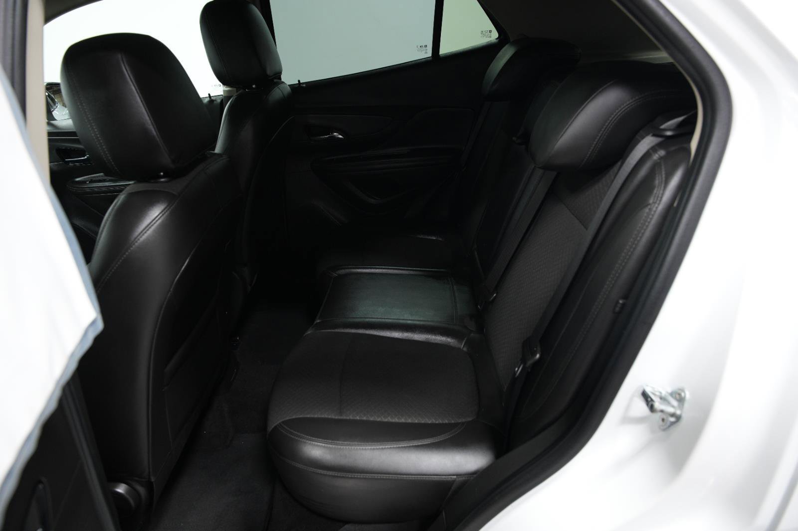 Used 2020 Buick Encore Preferred image 21