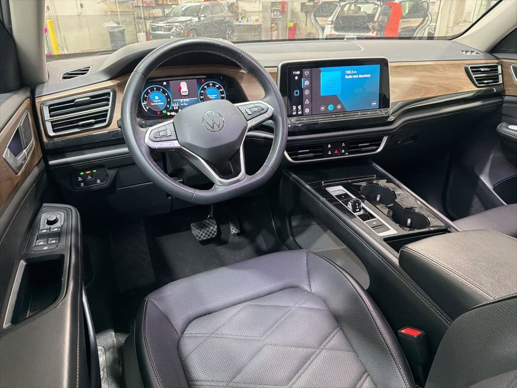 Used 2024 Volkswagen Atlas SE image 10