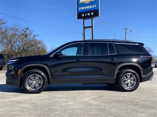 Certified 2025 Chevrolet Traverse LT image 2