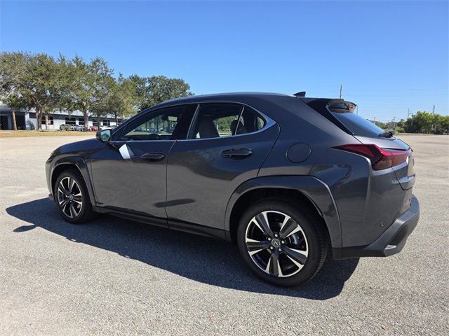 New 2025 Lexus UX 300h FWD image 5