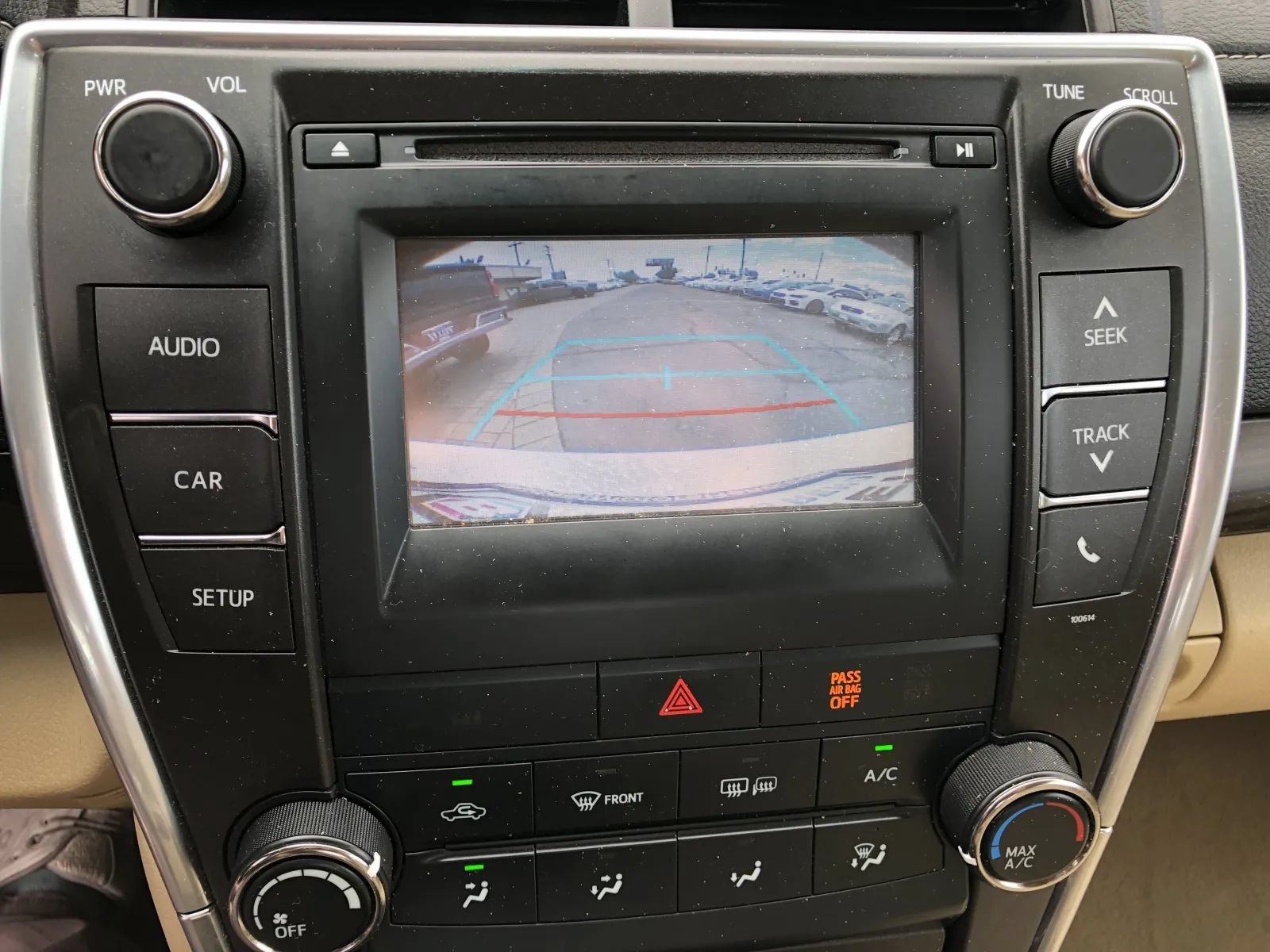 Used 2016 Toyota Camry LE FWD image 26