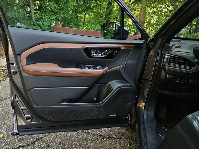 New 2026 Subaru Forester Touring AWD/4WD image 7