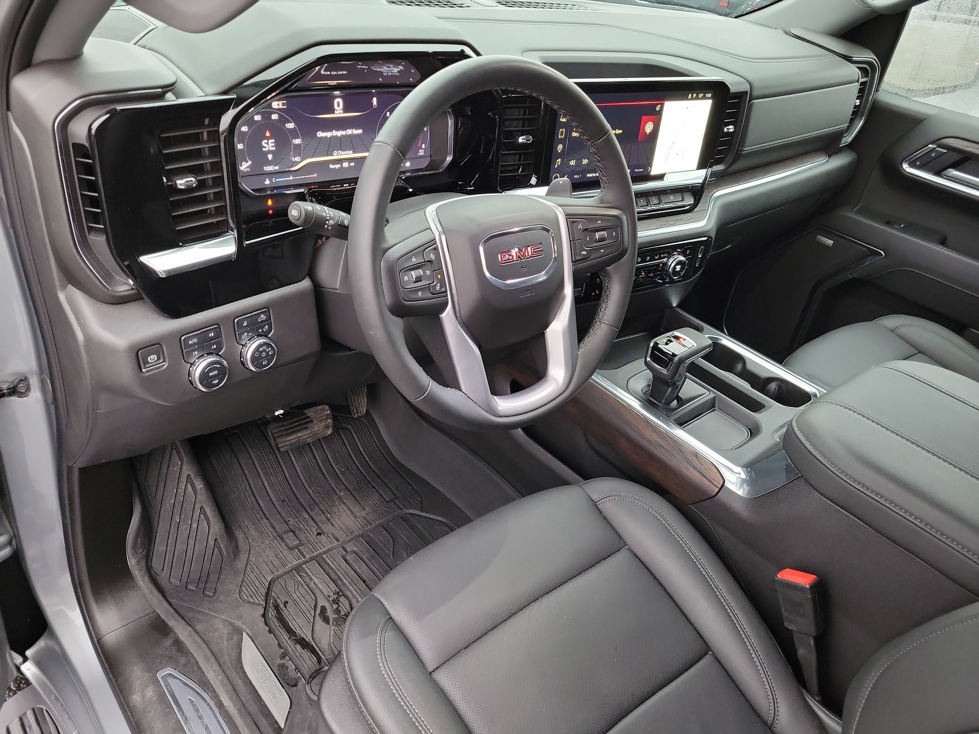 Used 2025 GMC Sierra 1500 SLT w/ SLT Premium Plus Package image 21