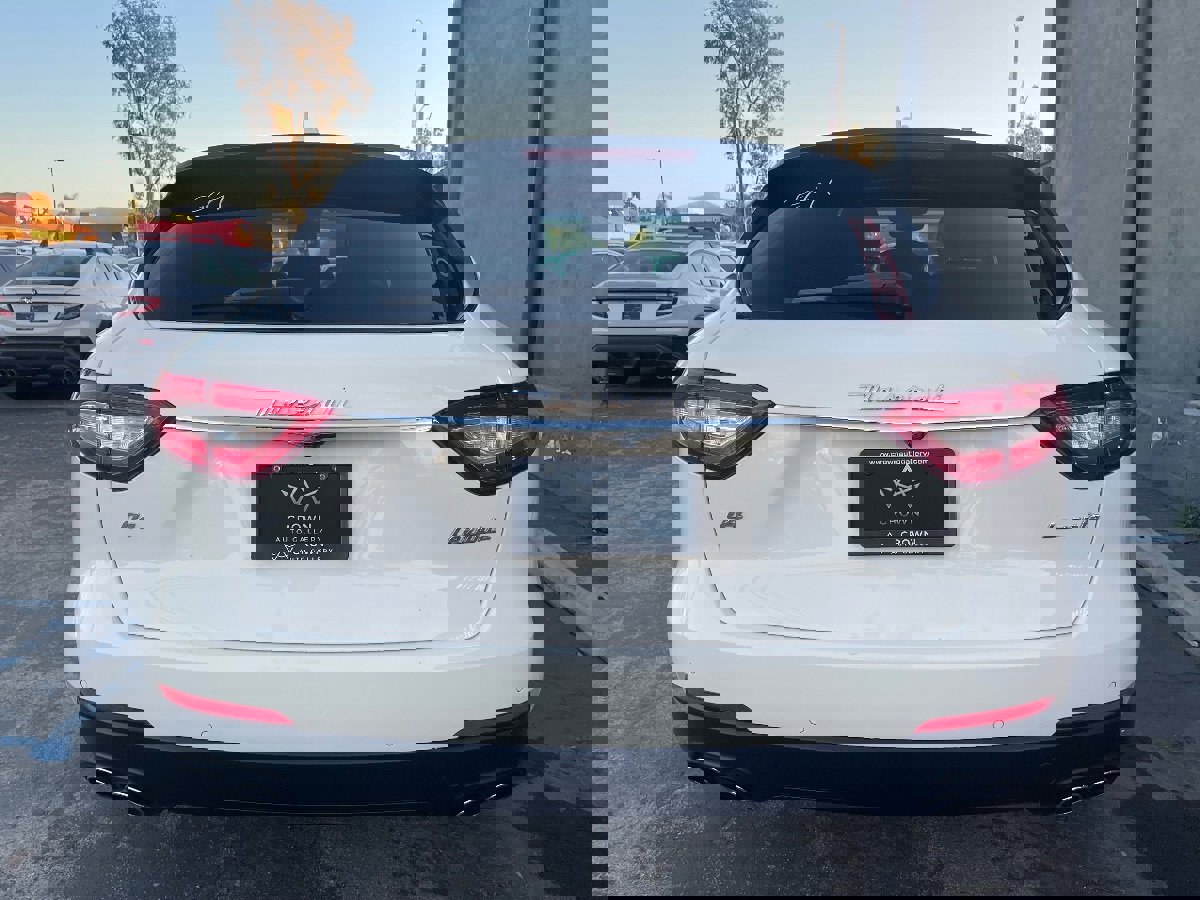 Used 2018 Maserati Levante image 8