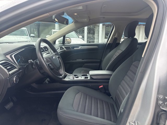 Used 2019 Ford Fusion SE image 9