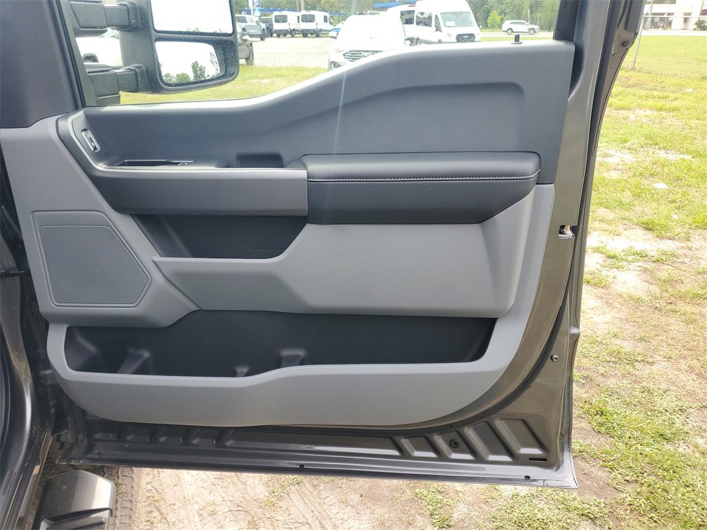 New 2025 Ford F250 XL w/ STX Appearance Package image 31