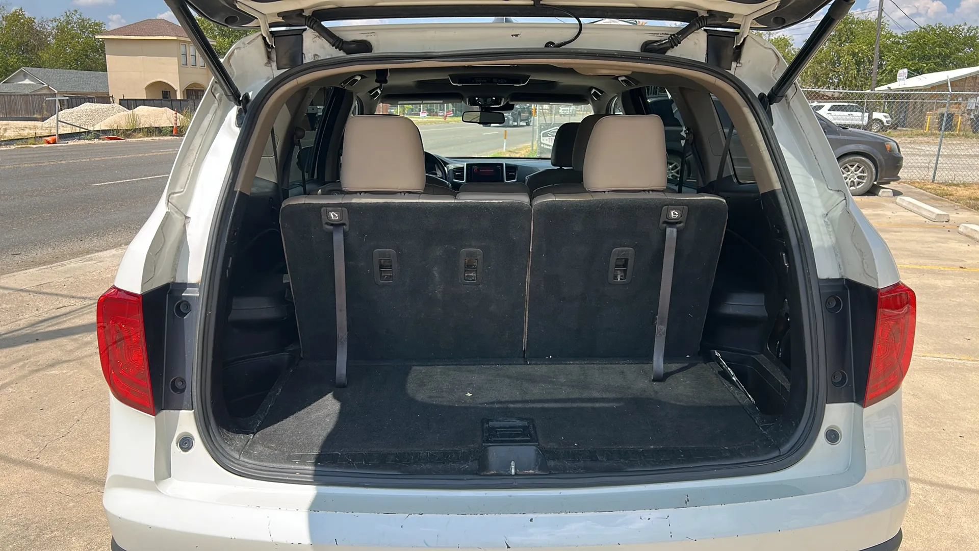 Used 2018 Honda Pilot Touring image 21