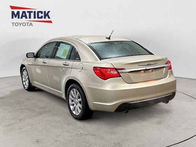 Used 2014 Chrysler 200 Limited image 5
