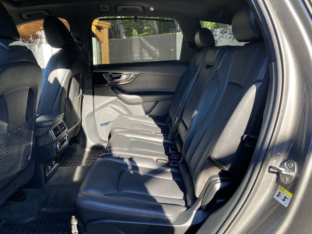 Used 2019 Audi Q7 3.0T Prestige w/ Prestige Package AWD/4WD image 17