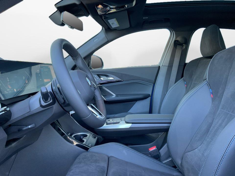 New 2027 BMW X2 xDrive28i AWD/4WD image 9