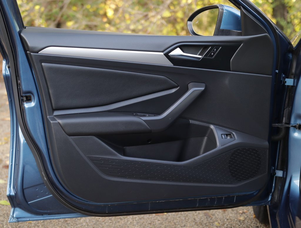 Used 2020 Volkswagen Jetta S w/ Driver Assistance Package image 19