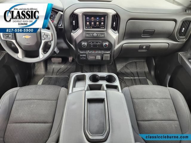 Used 2021 Chevrolet Silverado 2500 Custom w/ Custom Value Package AWD/4WD image 2
