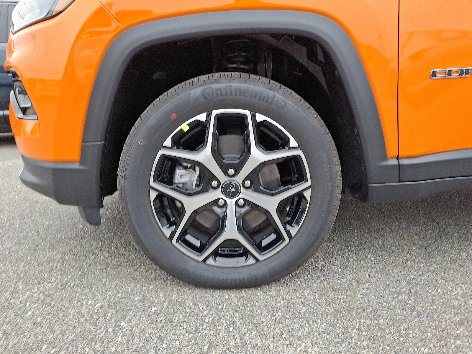 New 2026 Jeep Compass Limited w/ Sun, Sound & Navigation Group image 4