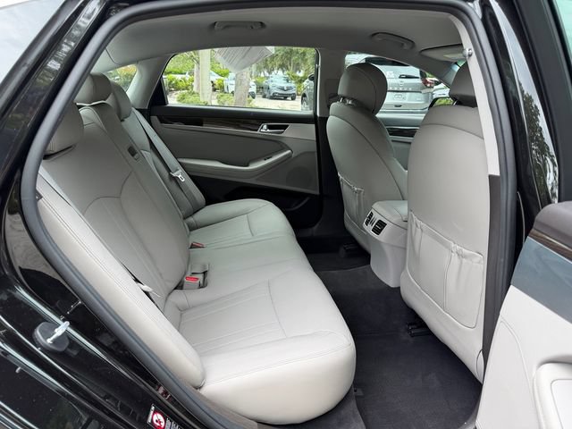 Used 2019 Genesis G80 3.8 RWD image 17