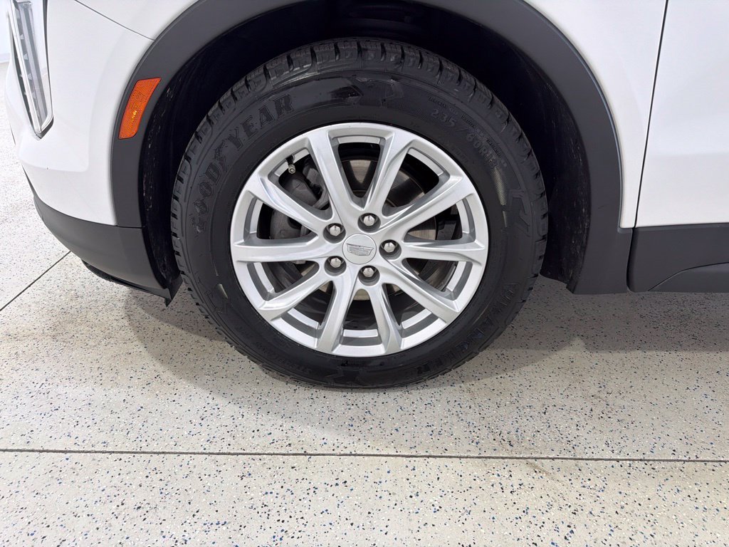 Used 2022 Cadillac XT4 Luxury w/ Driver Awareness Package FWD image 27